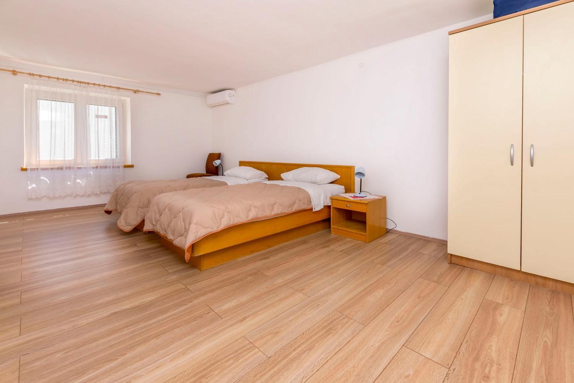 Apartment Jelena Примоштен Экстерьер фото
