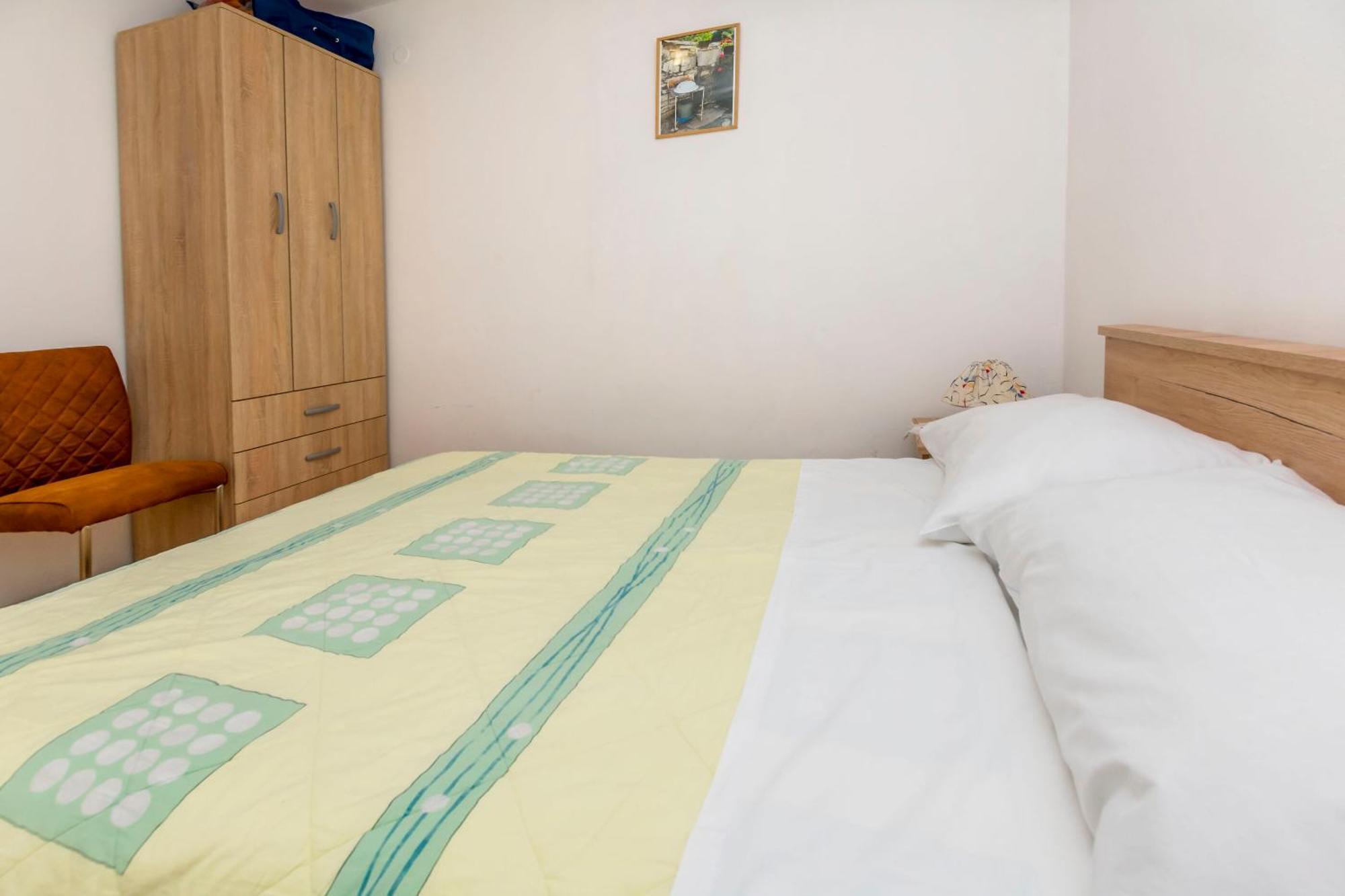 Apartment Jelena Примоштен Экстерьер фото